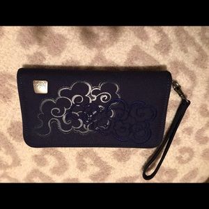 Haiku wristlet wallet